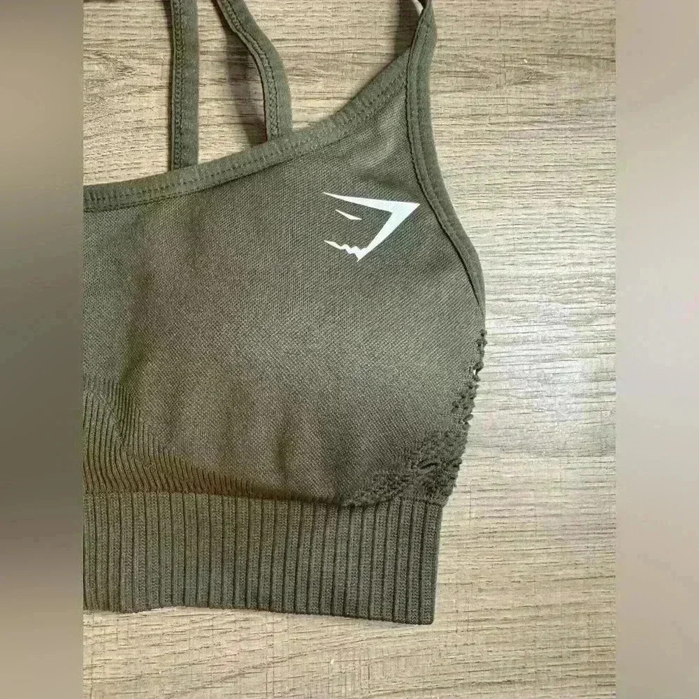 Gymshark Energy Seamless Sports Bra khaki green size Extra Small - Picture 2 of 4